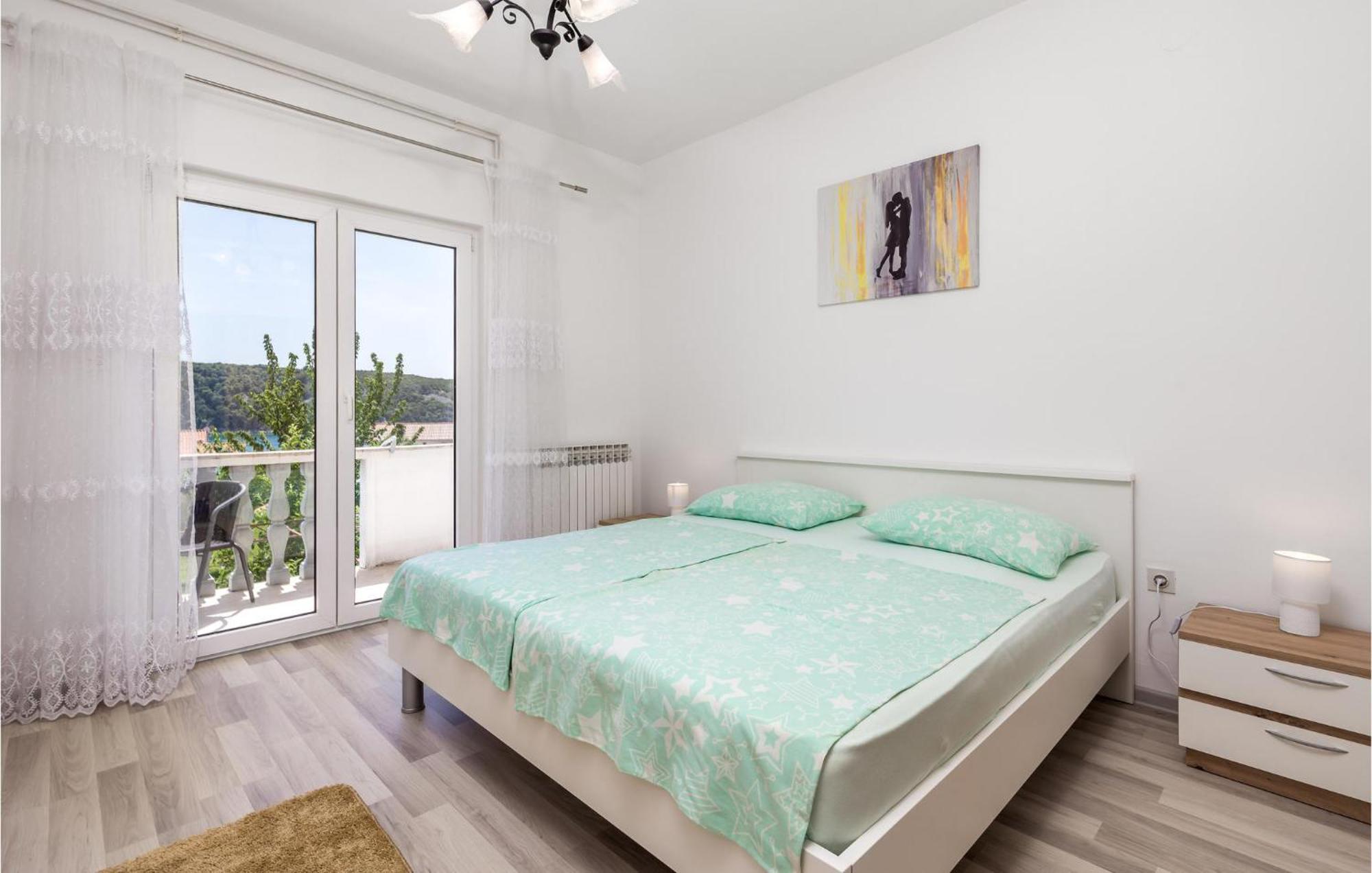 1 Bedroom Amazing Apartment In Kampor Extérieur photo